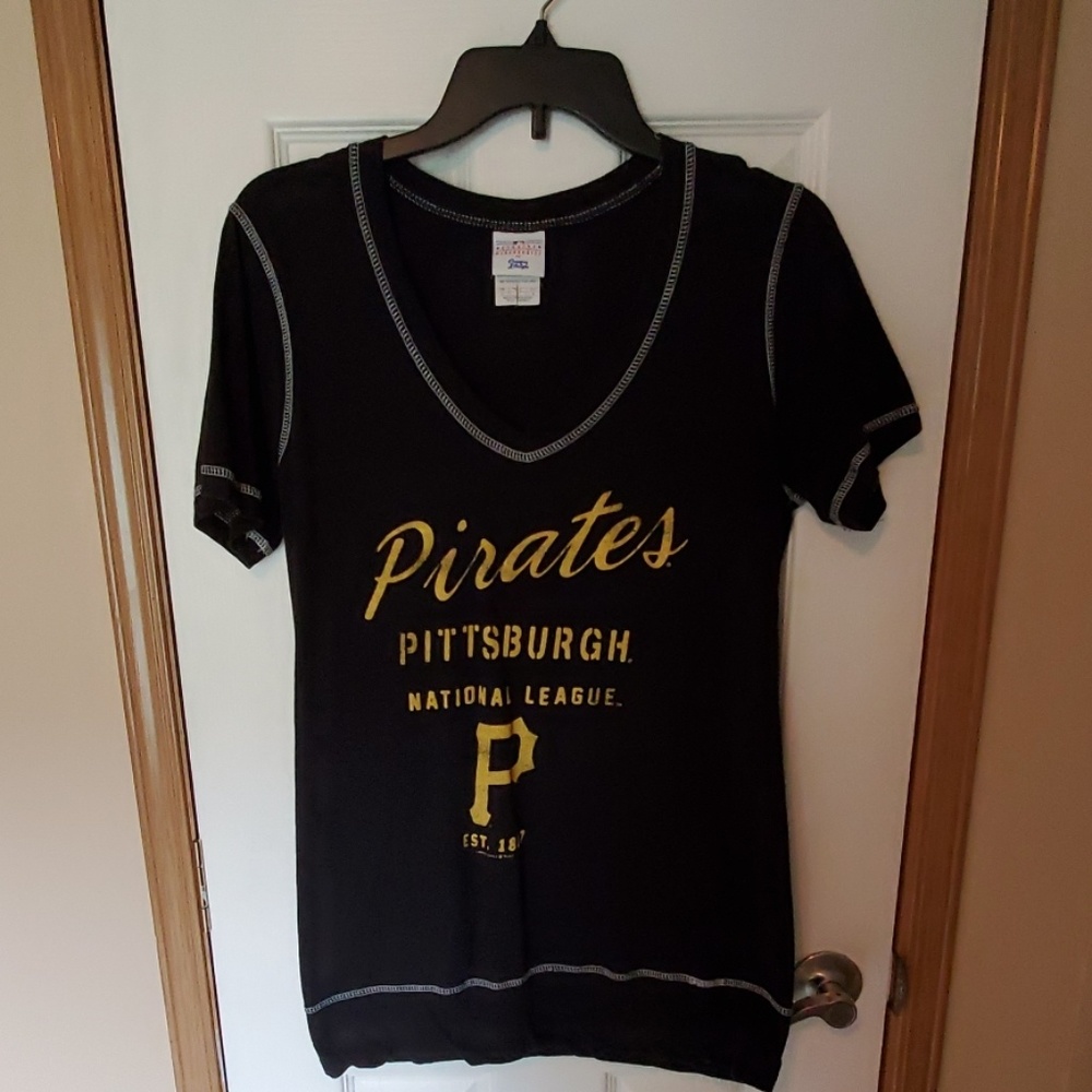Pittsburgh Pirates shirt